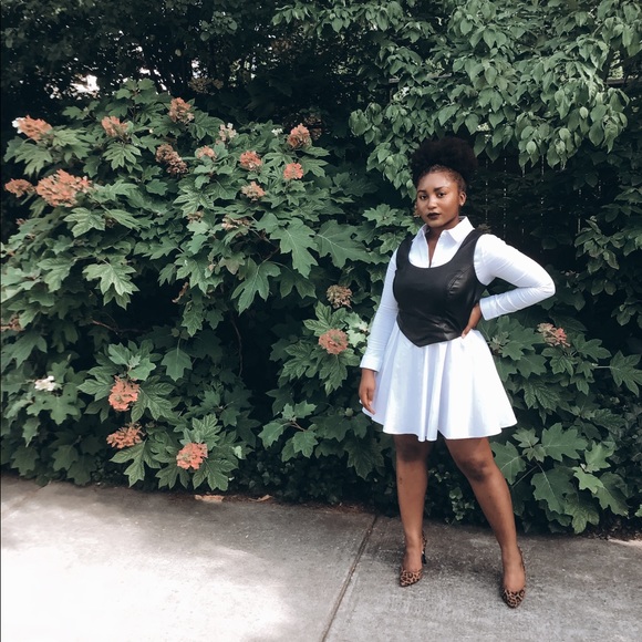 Meet your Posher, Alexis - Picture 4 of 4